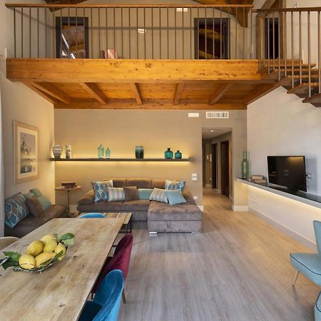 Amore Rentals - Appartamento Felice Sorrento Bagian luar foto