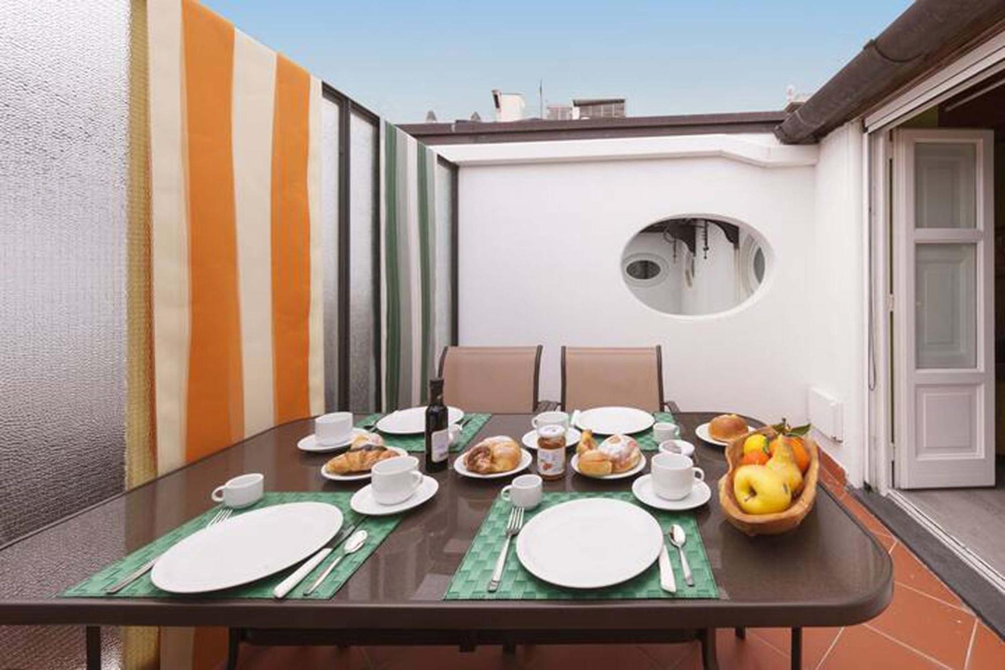 Amore Rentals - Appartamento Felice Sorrento Bagian luar foto